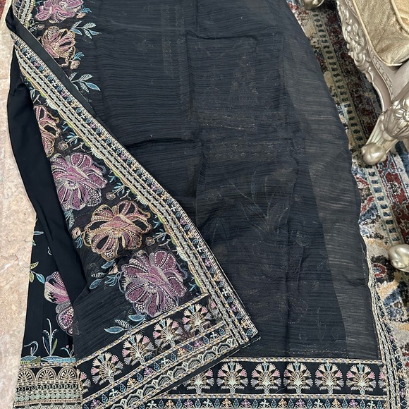 New 3 piece Pakistani dress salwar kameez dress embroidered brand MNR - Picture 8 of 10